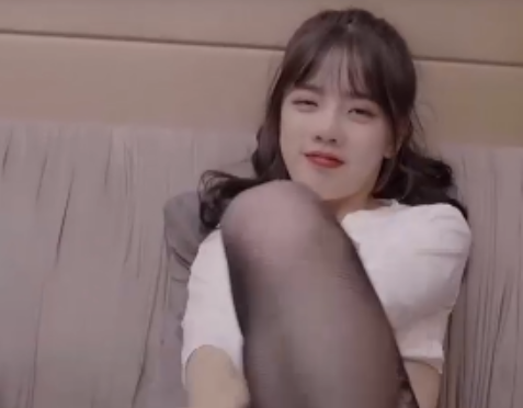 3部果冻传媒潘甜甜热辣视频2.65G太带感了