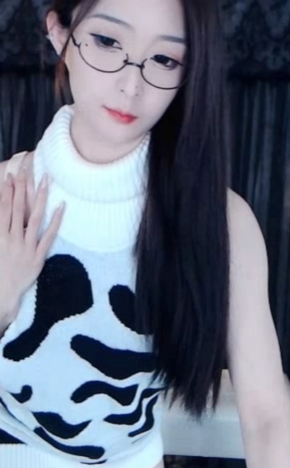 嘉映小5热舞合集10v虎牙4.41G丰满