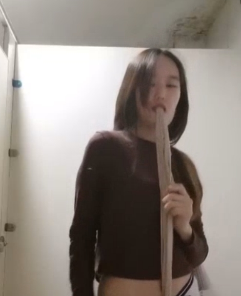 优质厕所战神雪儿推特私拍66部15.6G