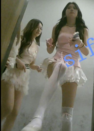 闺蜜私密合作作品小优小雅厕拍拍摄2部544M珍品