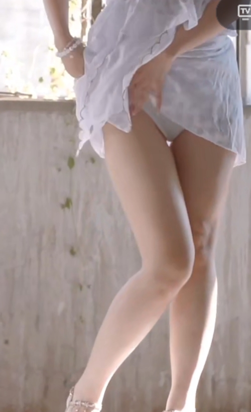 自打包女神无圣光私密图片合集17部1.82G