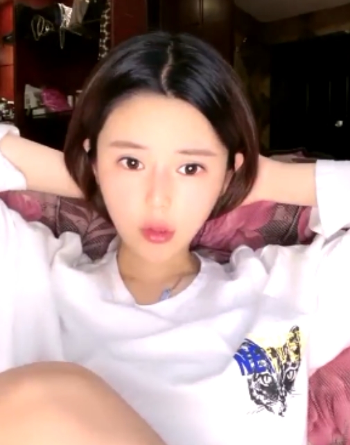 百度云美七吊钟奶视频合集92部62.3G，G罩杯沉甸甸