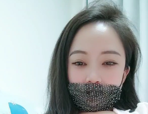 百度ED2K苏婉清丝袜视频合集30部56.7G，前凸后翘熟女韵味