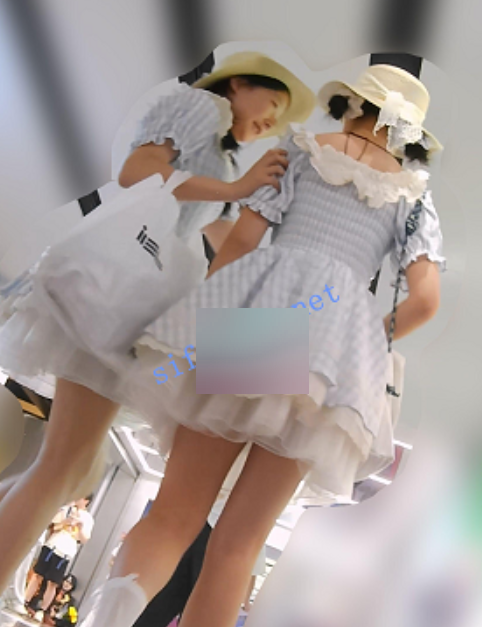 D·D浅蓝lo裙一箭双雕白窄内作品152部740MB超诱人