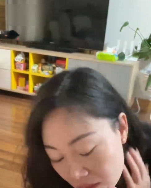 蓝阿姨职场秘闻12部合集gong+wu+yuan熟女6.1G办公室实录