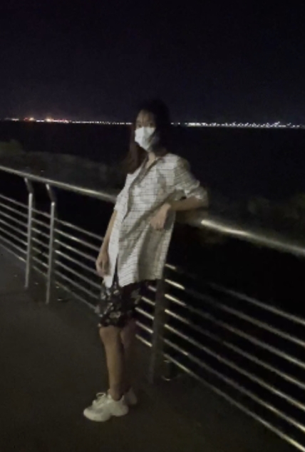 小小星推特户外表演9部天台动作戏太顶9G高清合集