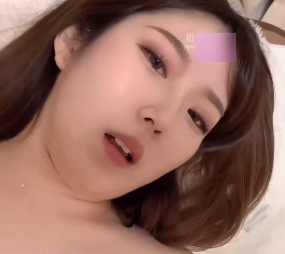 P站前田由美邻家妹妹纯欲天花板1V941M汁香四溢