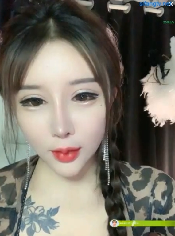 推特小白白湿身道具秀3V3.38G