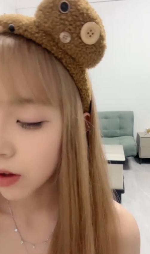 性感小奶昔直播视频推特1部3.05G