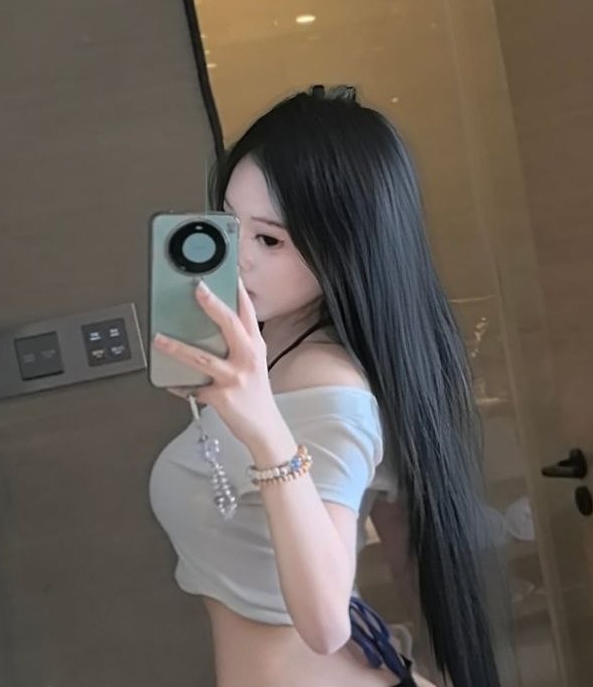 推特武汉情侣表演56部6G多汁小肉弹合集