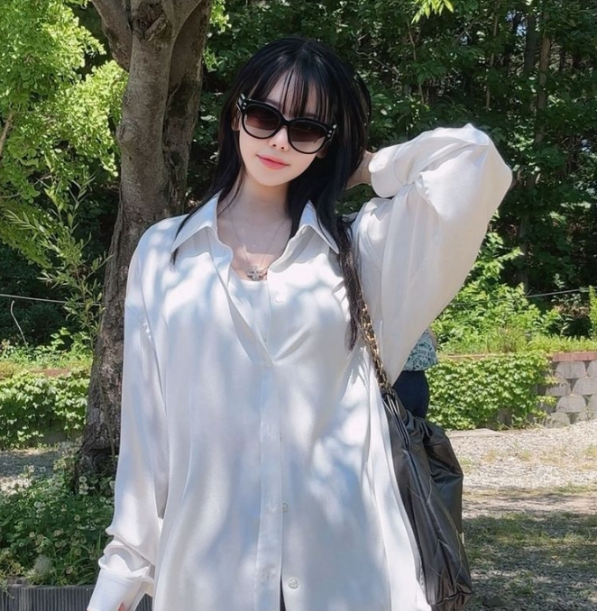 推特有尺度ki_yunjin私藏特辑166部16.6G蜜桃熟透了