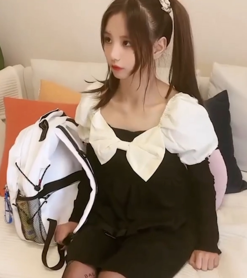 娜美阿雅女仆陪玩合集17部12G火辣登场