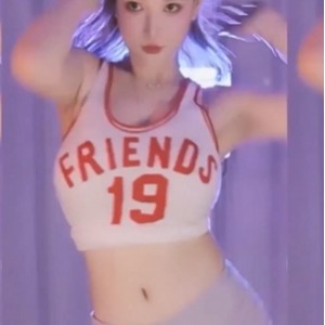 Minana呀大摆锤合集1小时6.76G推特展示太顶了