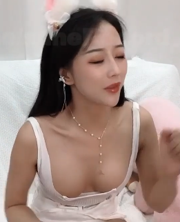 诱人小姨子抖馒头舞stripchat2部767m