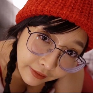 视频合集deerlong眼镜妹推特219部52.7G火辣诱惑