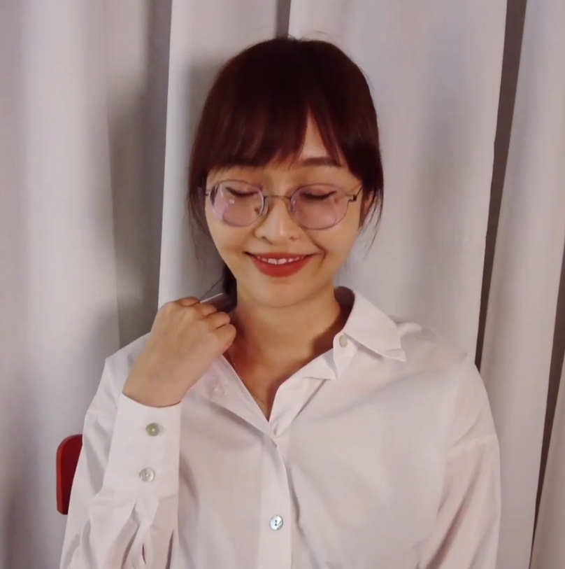 视频合集deerlong眼镜妹推特219部52.7G火辣诱惑