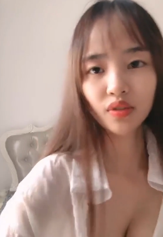 馒头学妹阿桃5V合集8.7G优质凶器